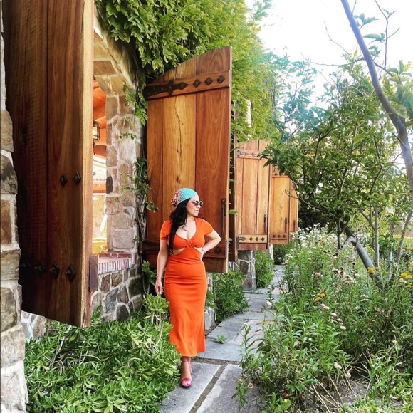 Meet your Posher, Clau - Picture 3 of 15